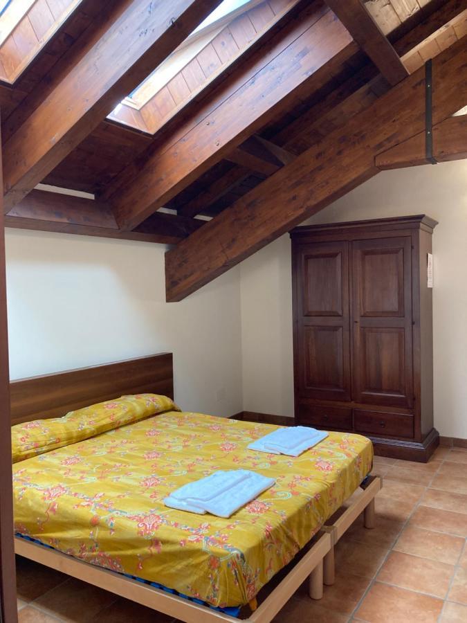 Agriturismo Altana Del Motto Rosso Gattico Bagian luar foto