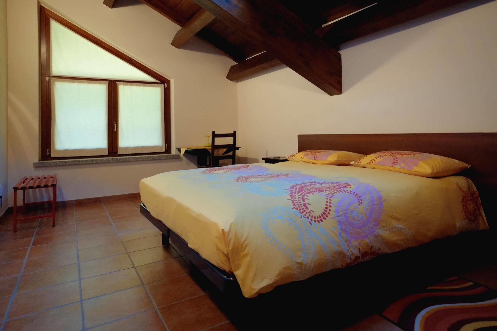 Agriturismo Altana Del Motto Rosso Gattico Bagian luar foto
